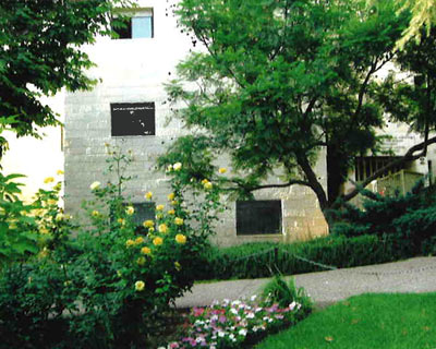 Curb-Keller Dorm, Jerusalem